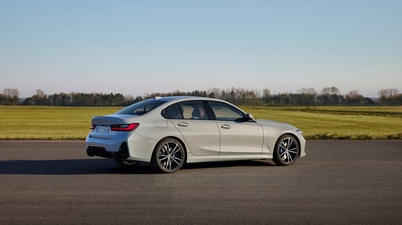 Après sept ans de carrière, un restylage et une évolution des trains roulants, la Série 3 G20 va tirer prochainement sa révérence. © BMW