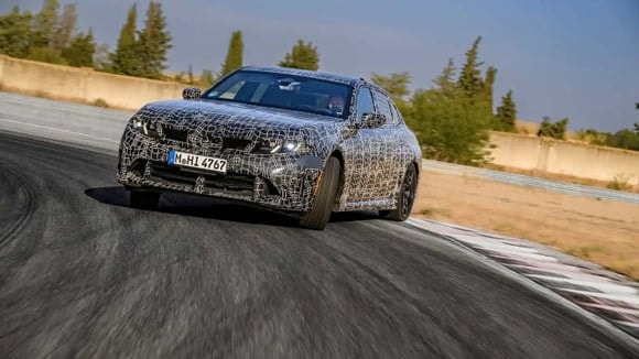 Malgré la transmission intégrale xDrive obligatoire, il sera possible de drifter avec la future BMW M350. © BMW