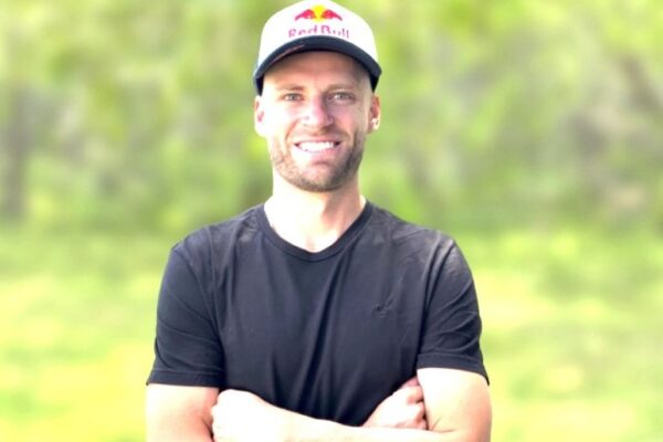 Brad Binder dans le paddock avant son arrivée chez BMW en WorldSBK.