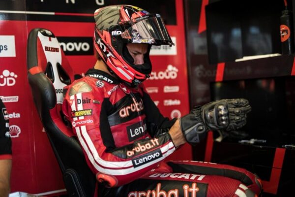 Nicolo Bulega au sein de l’équipe Aruba.it Racing en Superbike.