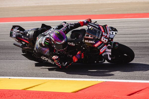 Jorge Martin au guidon de l’Aprilia RS-GP26 avant le Grand Prix MotoGP de Saint-Marin à Misano.