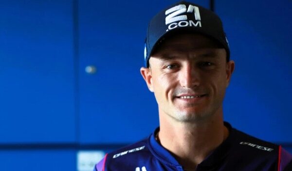Jack Miller au guidon d’une Yamaha sur la piste.