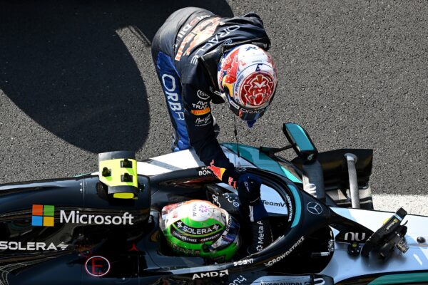 Kimi Antonelli au volant de sa Mercedes lors de sa victoire au Grand Prix d’Italie à Monza.
