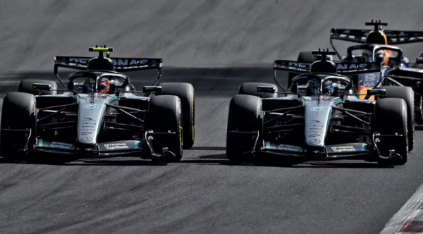 Toto Wolff dans le garage Mercedes avant le GP de Madrid.