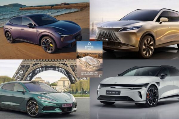 Vue générale des stands et des véhicules exposés au Mondial de l’Auto de Paris.