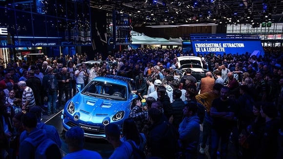 Les marques sportives et des Supercars sont attendues sur le salon