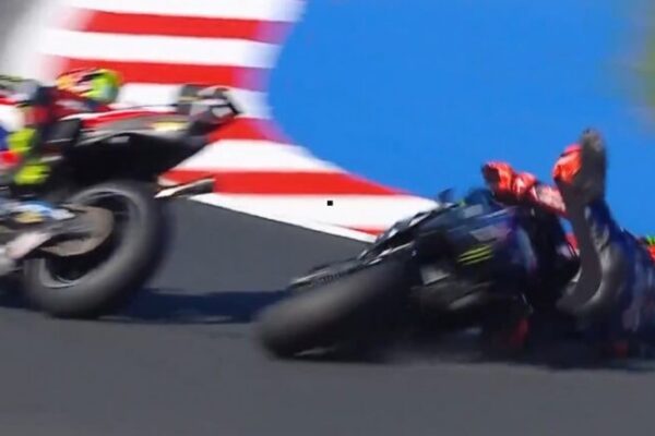 Fabio Quartararo au guidon de sa Yamaha pendant le Sprint MotoGP à Misano.