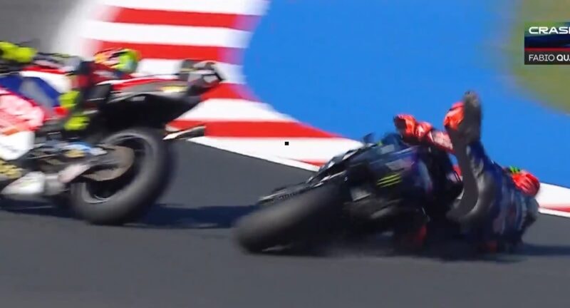 Fabio Quartararo au guidon de sa Yamaha pendant le Sprint MotoGP à Misano.