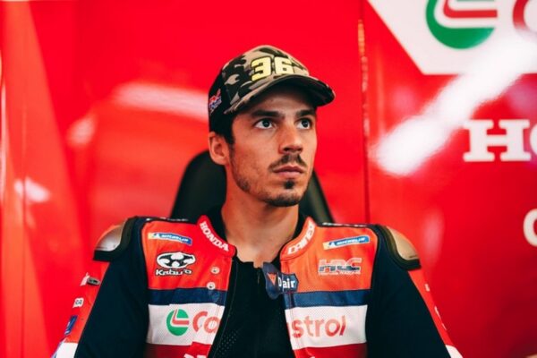 Joan Mir au guidon de sa Honda RC213V sur le circuit de Misano.