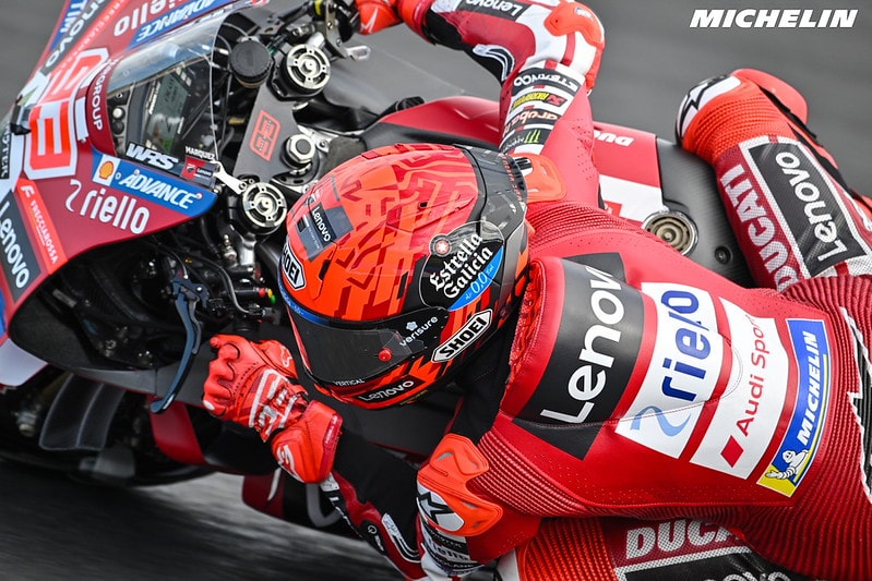 Marc Marquez sur la Ducati lors du Grand Prix de Saint-Marin MotoGP à Misano.