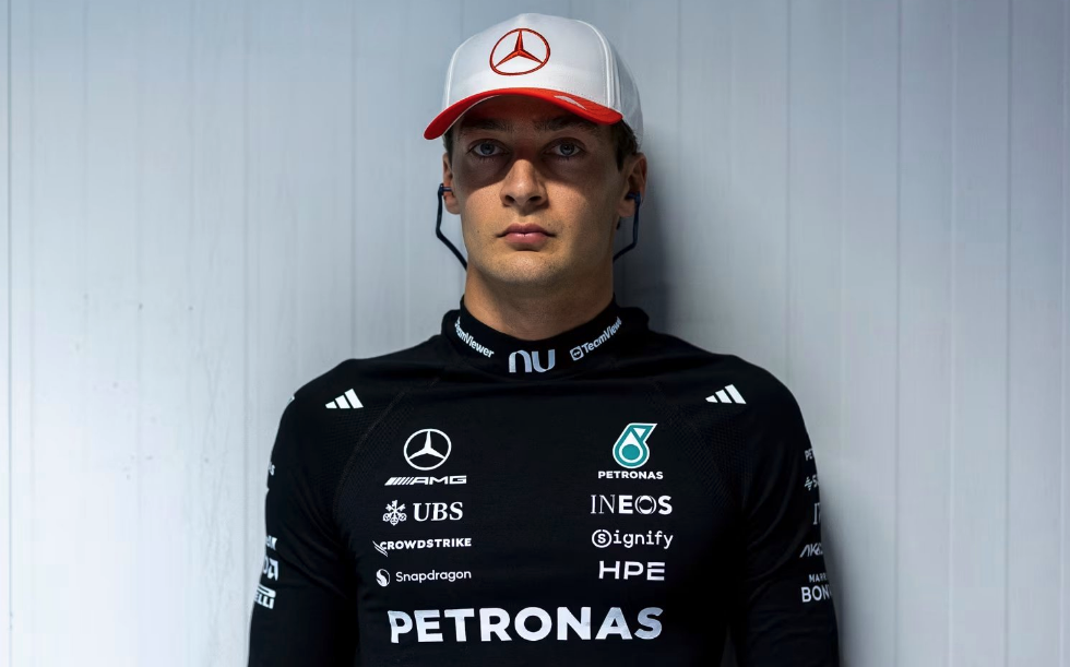 George Russell au volant de sa Mercedes sur le Madring pendant le Grand Prix de Madrid.
