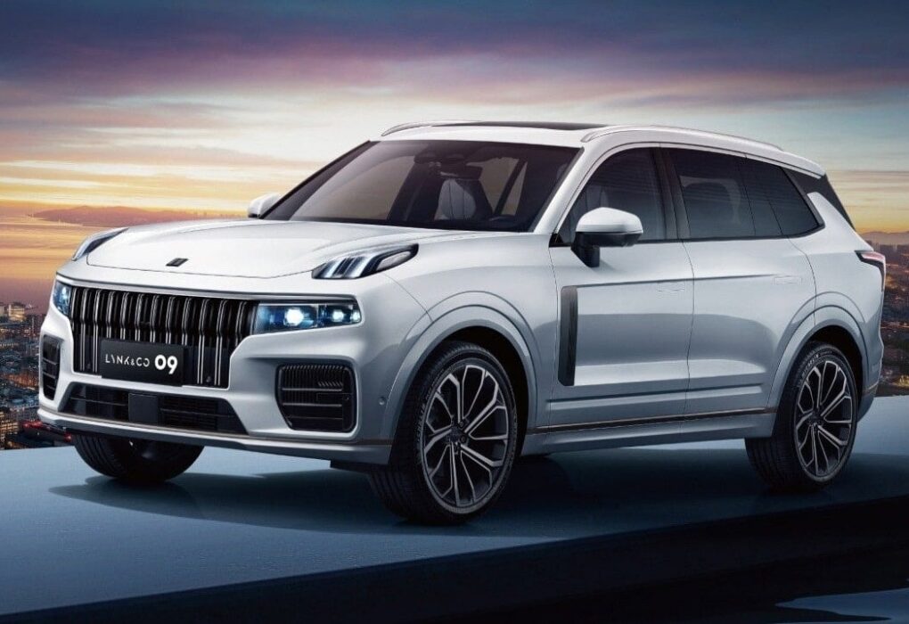 Des véhicules Volvo Cars et Lynk & Co illustrant leur accord de distribution en Europe.