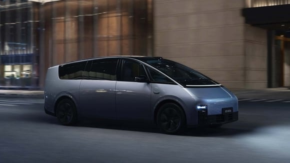 Li Auto Mega.