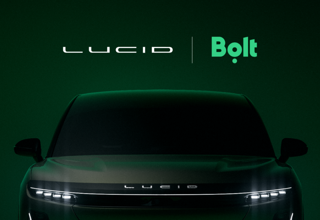 Un véhicule Lucid présenté dans le cadre du partenariat européen de mobilité autonome avec Bolt.