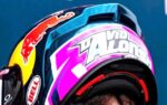 David Alonso, futur pilote Honda, dans le paddock d’un Grand Prix.