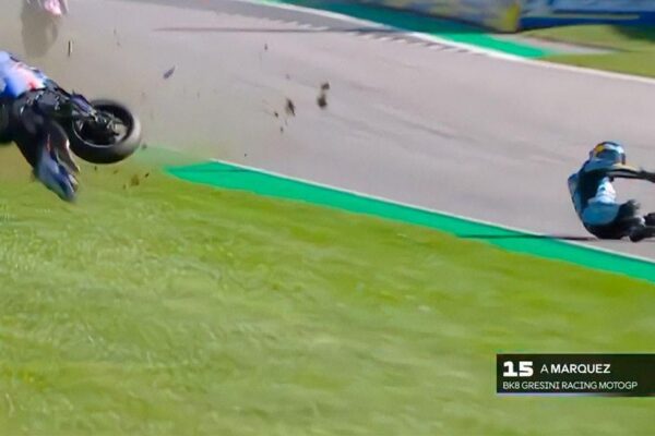 Pedro Acosta au guidon de sa KTM sur le Red Bull Ring lors du Grand Prix d’Autriche.