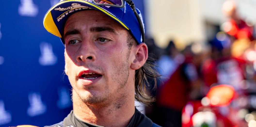 Pedro Acosta au guidon de la KTM RC16 sur la piste de Misano.