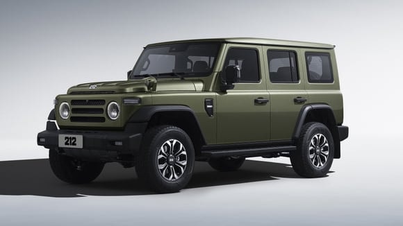 Le BAW 212, héritier du BJ 212, un modèle chinois ayant transporté Mao.