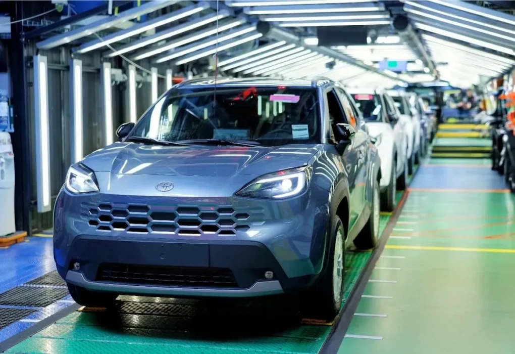 Des Toyota Yaris Cross sur la ligne de production de l’usine d’Onnaing