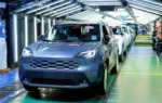 Des Toyota Yaris Cross sur la ligne de production de l’usine d’Onnaing