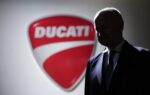 Le logo Ducati, constructeur italien au cœur d’un possible changement d’actionnariat.
