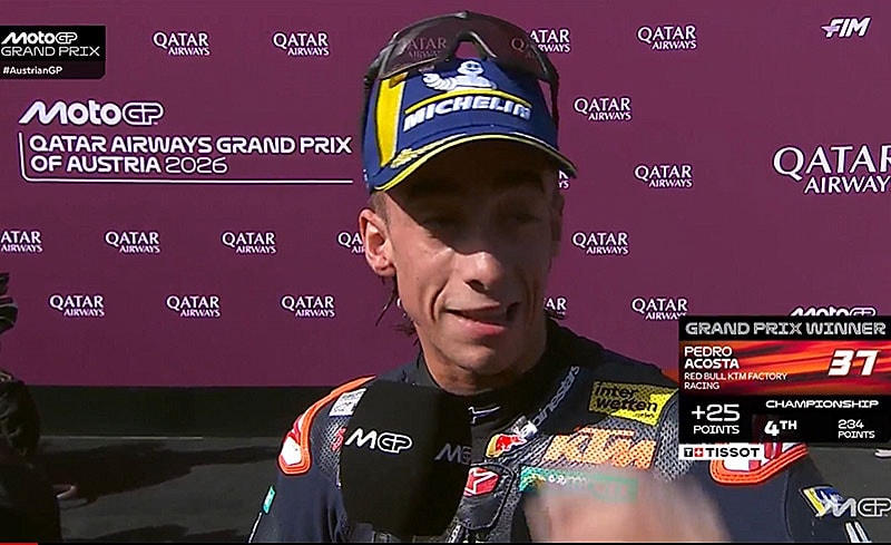 Pedro Acosta célèbre sa première victoire en course longue en MotoGP sur le Red Bull Ring.