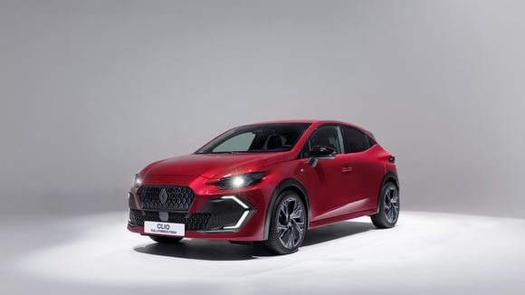 La Renault Clio 6 adopte un style et des proportions radicalement différents.
