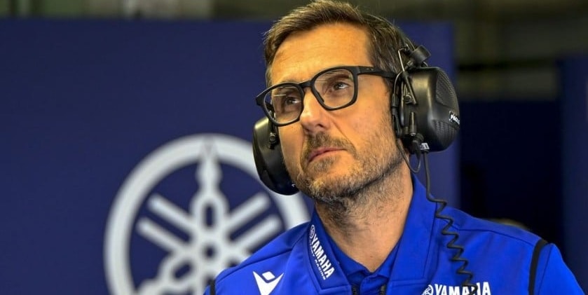 Une Yamaha M1 à moteur V4 engagée en MotoGP.