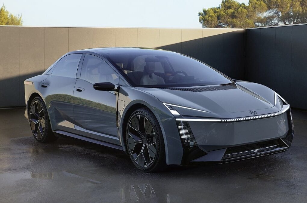 Concept Toyota Corolla évoquant les lignes possibles de la future compacte.