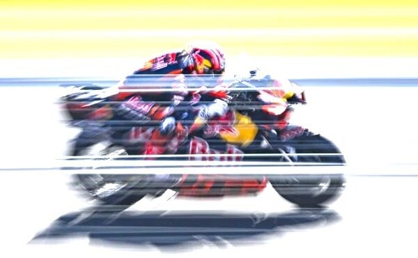 Maverick Viñales au guidon de la KTM RC16 de Tech3.