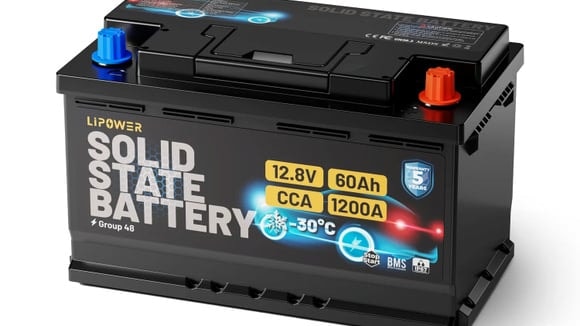 Les batteries 12 V solides coûtent jusqu’à 500 dollars aux États-Unis, où elles sont les seules à être vendues actuellement.