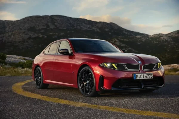 La nouvelle BMW Série 3 et sa déclinaison électrique i3.