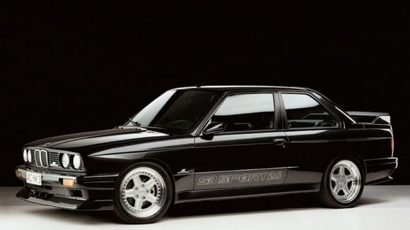 Voiture de route AC Schnitzer basée sur la BMW M3 E30.