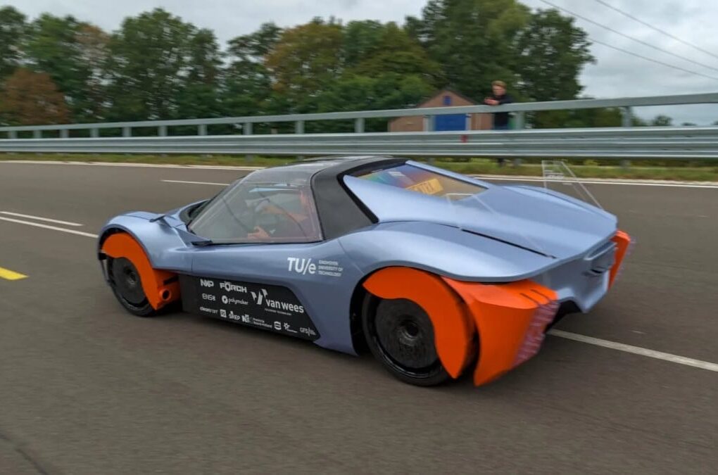 Le prototype de coupé électrique Ventra conçu par les étudiants de TU/ecomotive.
