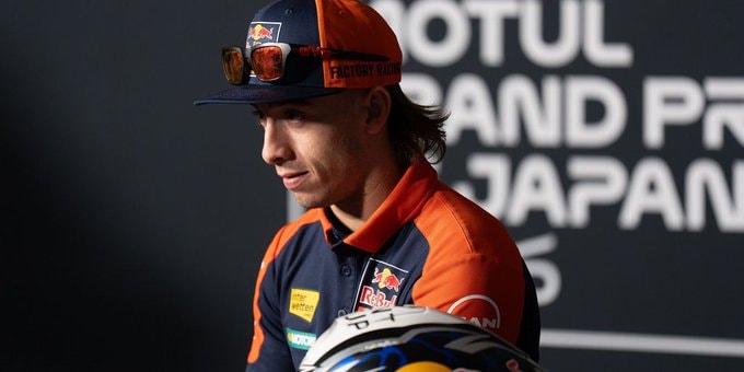 Des pilotes de MotoGP en piste sur le circuit de Motegi au Japon.