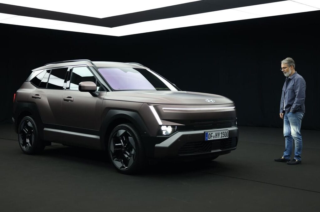 Le nouveau Hyundai Tucson présente sa signature lumineuse en H et ses flancs sculptés.