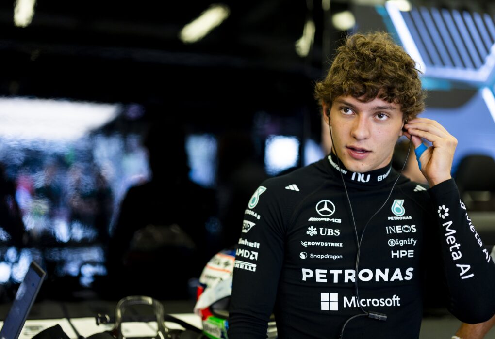 La monoplace Mercedes W17 en piste à Sepang lors du GP de Malaisie.