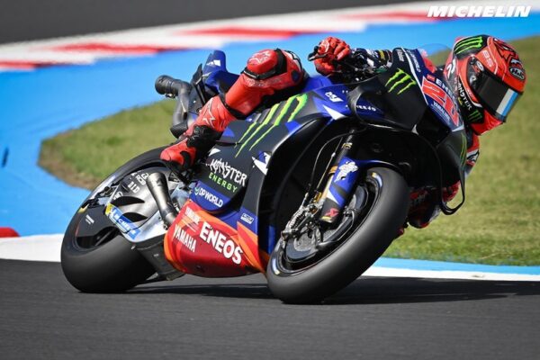Fabio Quartararo au guidon de sa Yamaha lors du GP du Japon de MotoGP.