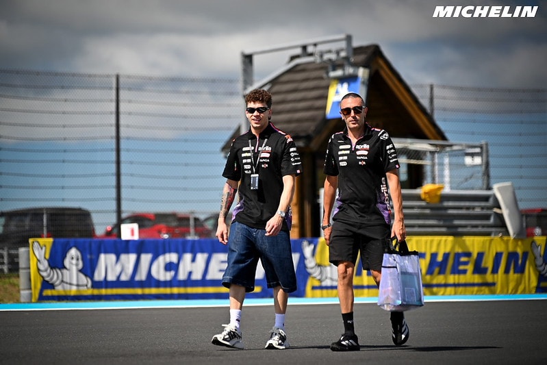 Marco Bezzecchi au guidon de son Aprilia lors du Grand Prix du Japon de MotoGP.