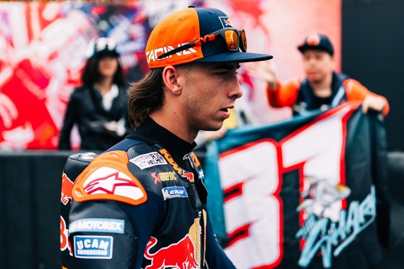 Pedro Acosta sur sa KTM lors du Grand Prix du Japon de MotoGP.