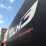 Tech3 aide KTM après la chute de Brad Binder à Motegi