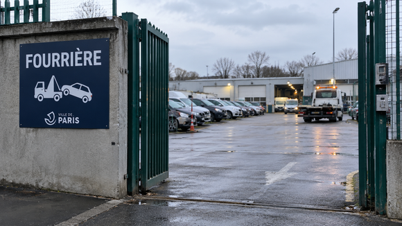 Le départ d’Inter Dépannage n’a pas mis fin aux soupçons autour des fourrières parisiennes : son successeur DLA fait désormais l’objet d’une enquête distincte.