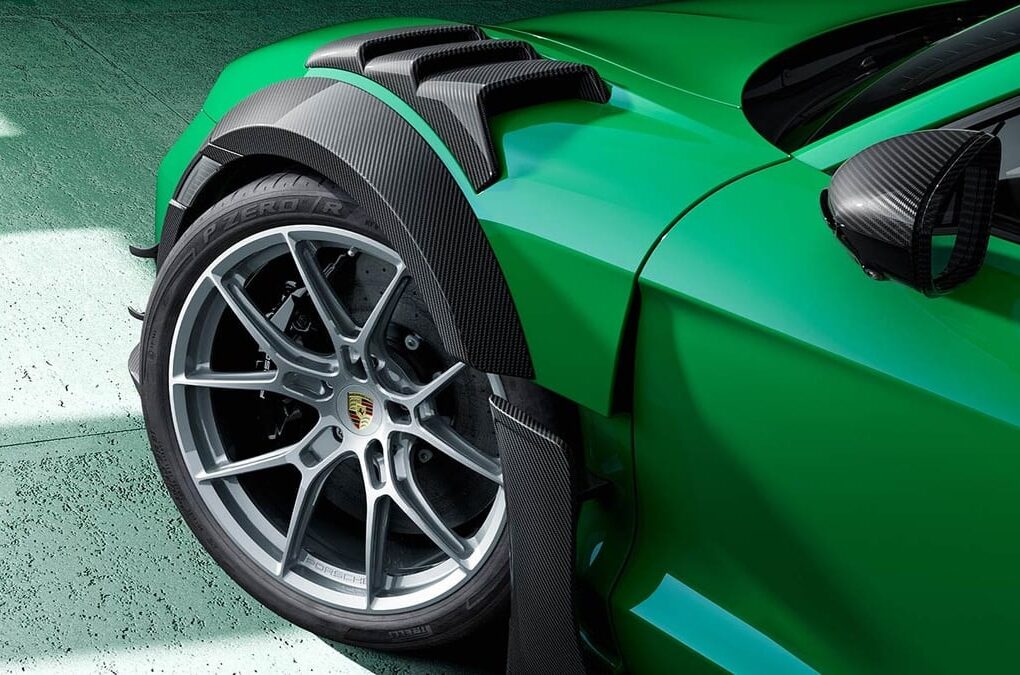 Une Porsche 918 Spyder, sportive évoquée comme inspiration pour un futur modèle très exclusif.