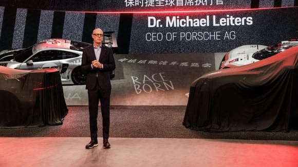 Michael Leiters, à la tête de Porsche depuis janvier 2026, recentre la gamme sur les modèles les plus rentables.