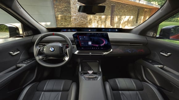 Le mobilier du BMW iX4, identique à celui du BMW iX3.