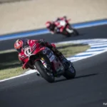 Bulega signe un triplé en Superbike à Estoril
