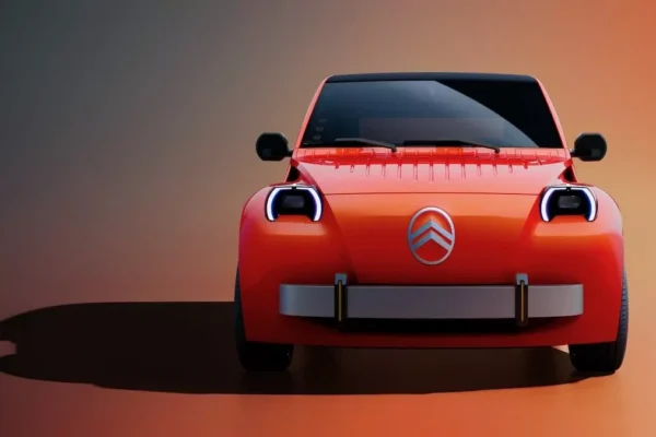 La Citroën 2 CV Concept électrique avec ses phares ronds et sa silhouette inspirée de la Deuche.