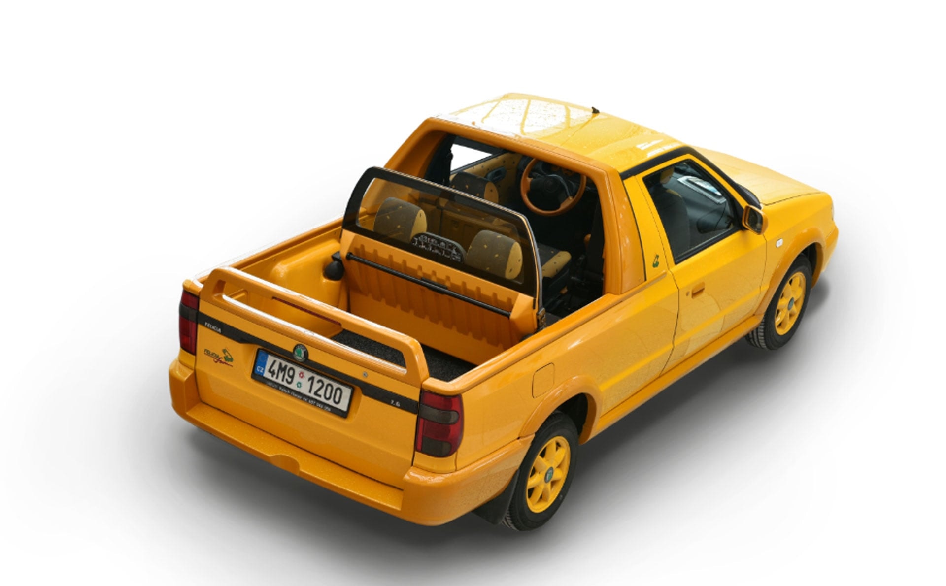 La Škoda Felicia en pick-up quatre places à benne courte.