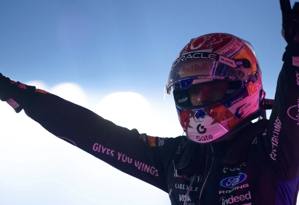 Max Verstappen au volant de sa Red Bull lors du GP de Singapour.