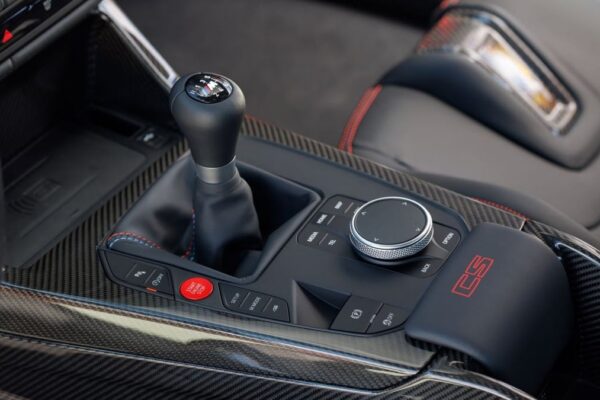 Une BMW M illustrant le recul de la boîte manuelle sur les modèles sportifs.